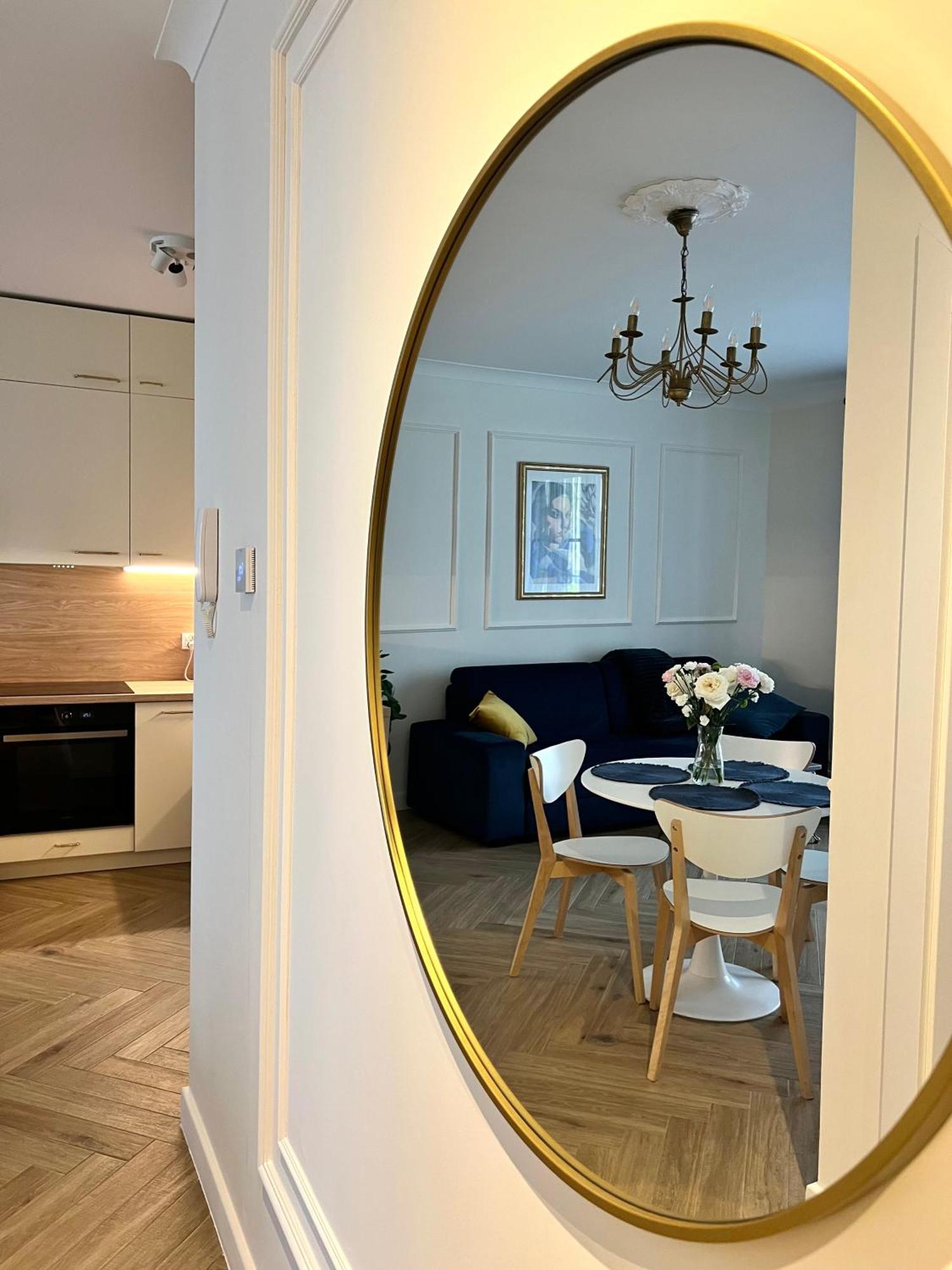 Atrium - Old Town Luxury Apartments - By Upstairs Krakov Exteriér fotografie