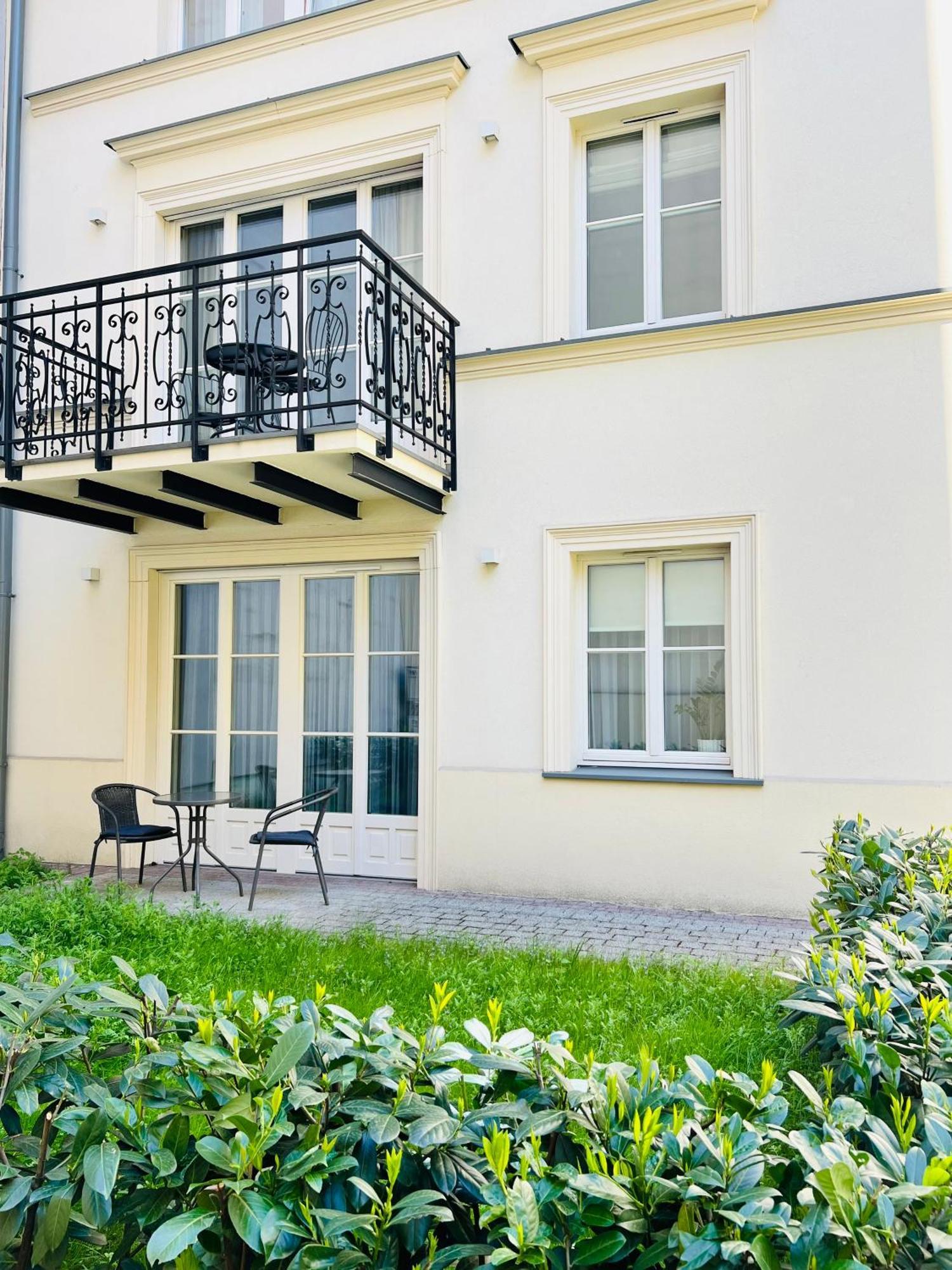 Atrium - Old Town Luxury Apartments - By Upstairs Krakov Exteriér fotografie