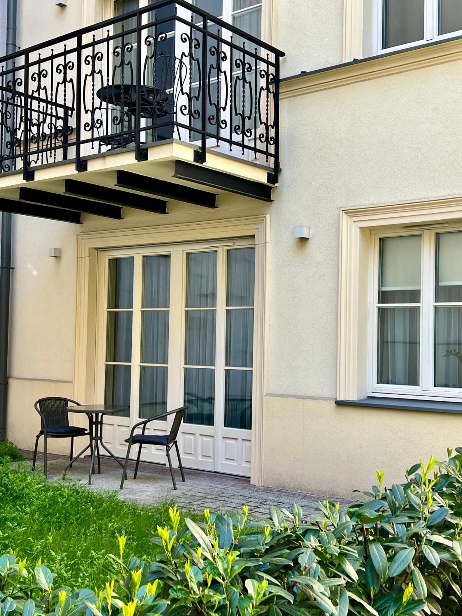Atrium - Old Town Luxury Apartments - By Upstairs Krakov Exteriér fotografie
